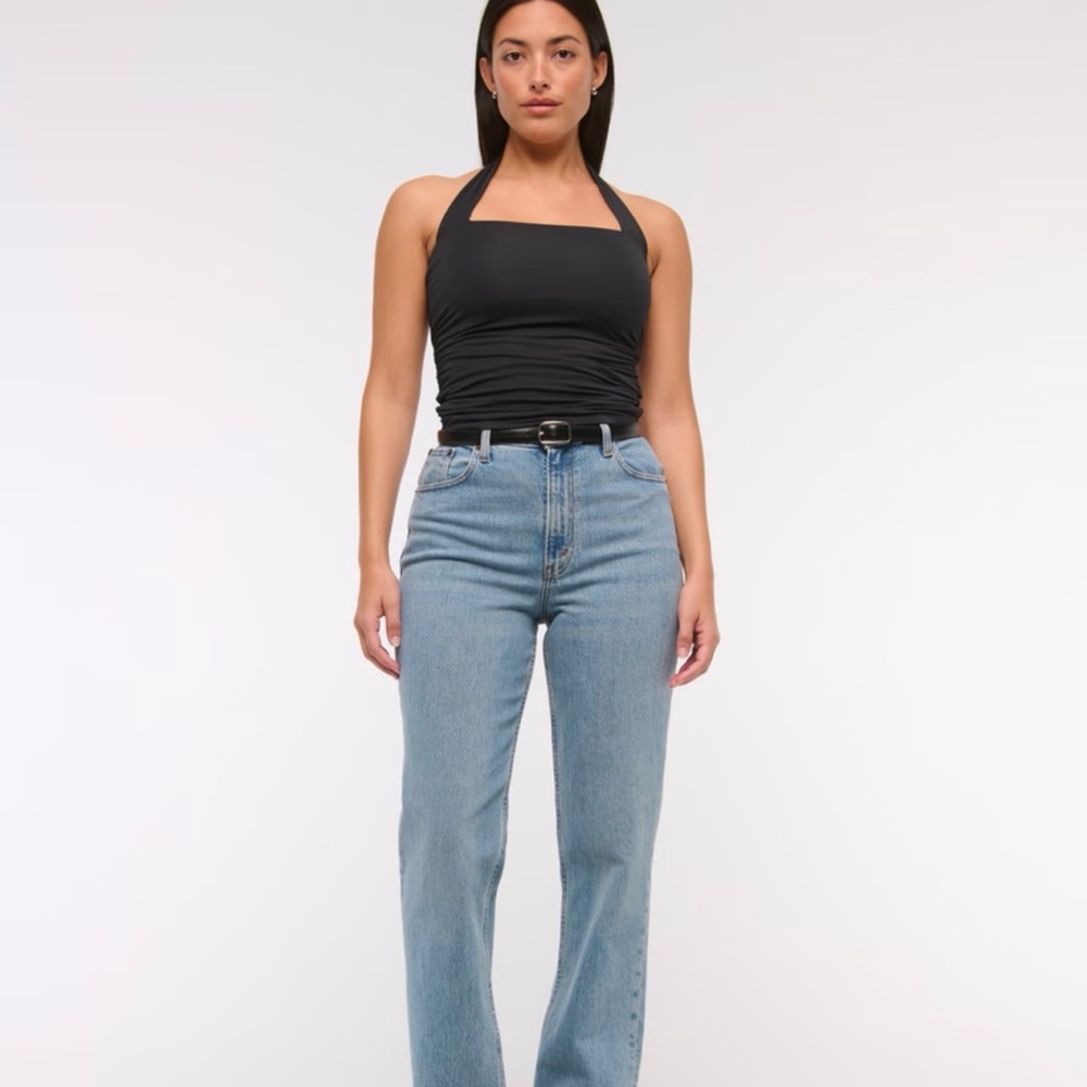 Abercrombie 90’s Straight Ultra High Rise